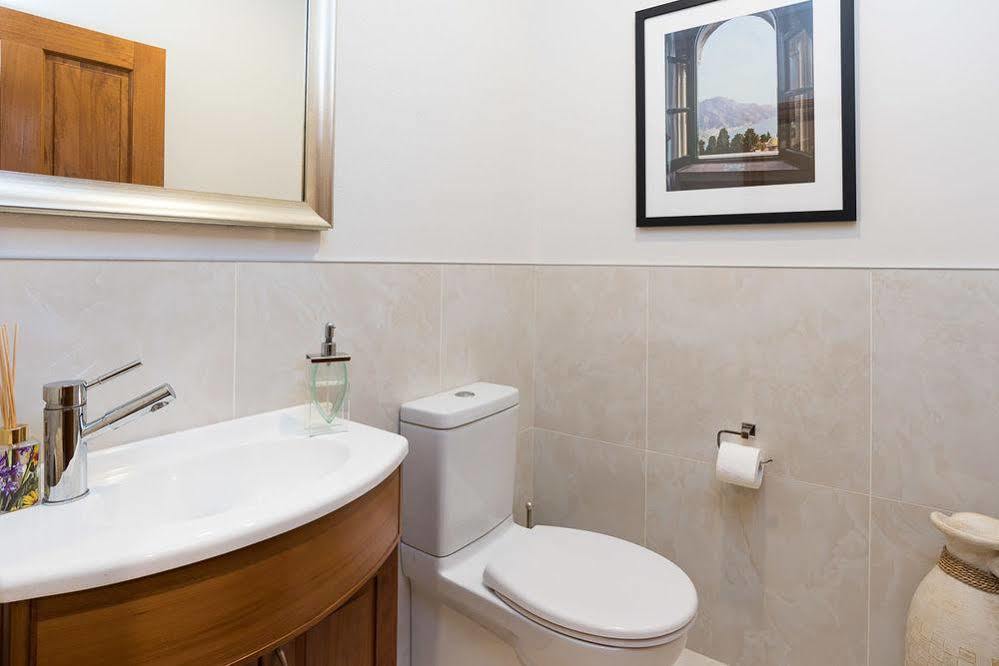 Aldaha Luxury Accommodation เบลนิม ภายนอก รูปภาพ